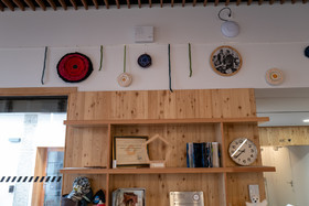 Exposition L comme laine, lien, lieu à la médiathèque de St-Bonnet-en-Champsaur