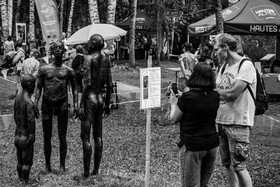 14 aout 2024 : Les ateliers créatifs proposés par l'Ouort au festival  l'Echo des Mots à Saint-Jean-Saint-Nicolas