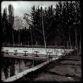 La piscine de Saint-Léger-les-Mélèzes