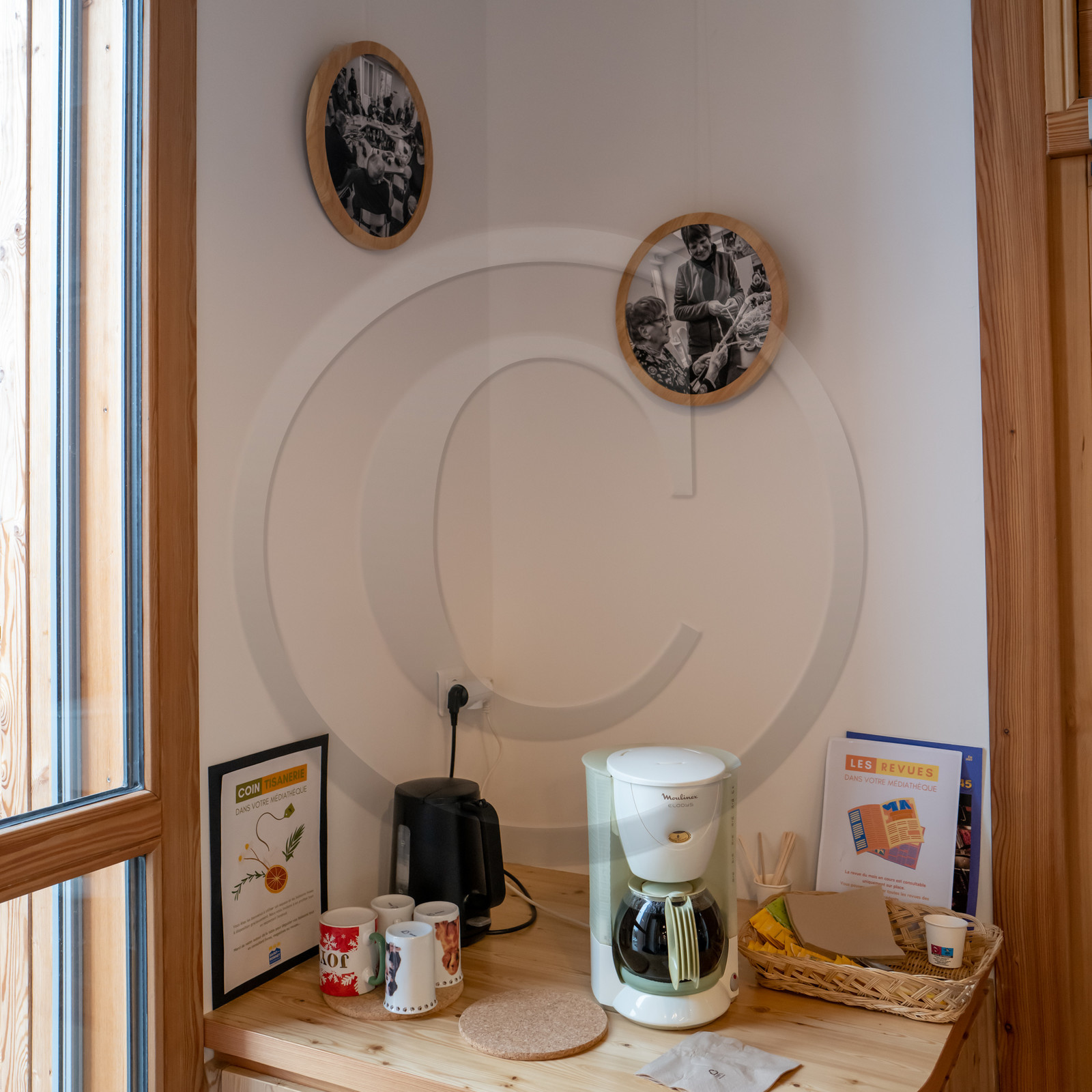 Exposition L comme laine, lien, lieu à la médiathèque de St-Bonnet-en-Champsaur