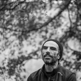 08 mai 2024 : Jeanne Alcaraz, cheffe de choeur, de retour à l'Ouort après la belle aventure 2023 où elle avait animé une chorale participative.