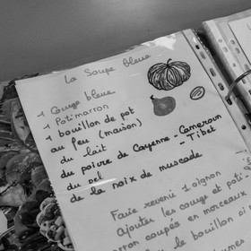 21 avril : jardinage, collages, peinture