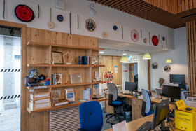 Exposition L comme laine, lien, lieu à la médiathèque de St-Bonnet-en-Champsaur