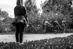 25 septembre 2024 : Promenade en joelette avec Bruno, accompagnateur en montagne et des élèves du lycée Sévigné de Gap