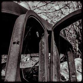 Un cimetière de voitures