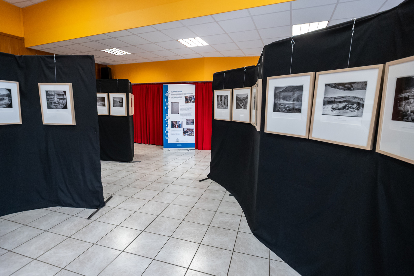Exposition d'une sélection de photographies des Hautes-Alpes réalisées par Henry Coufourier entre 1913 et 1936 proposée par l'association Regards Alpins.