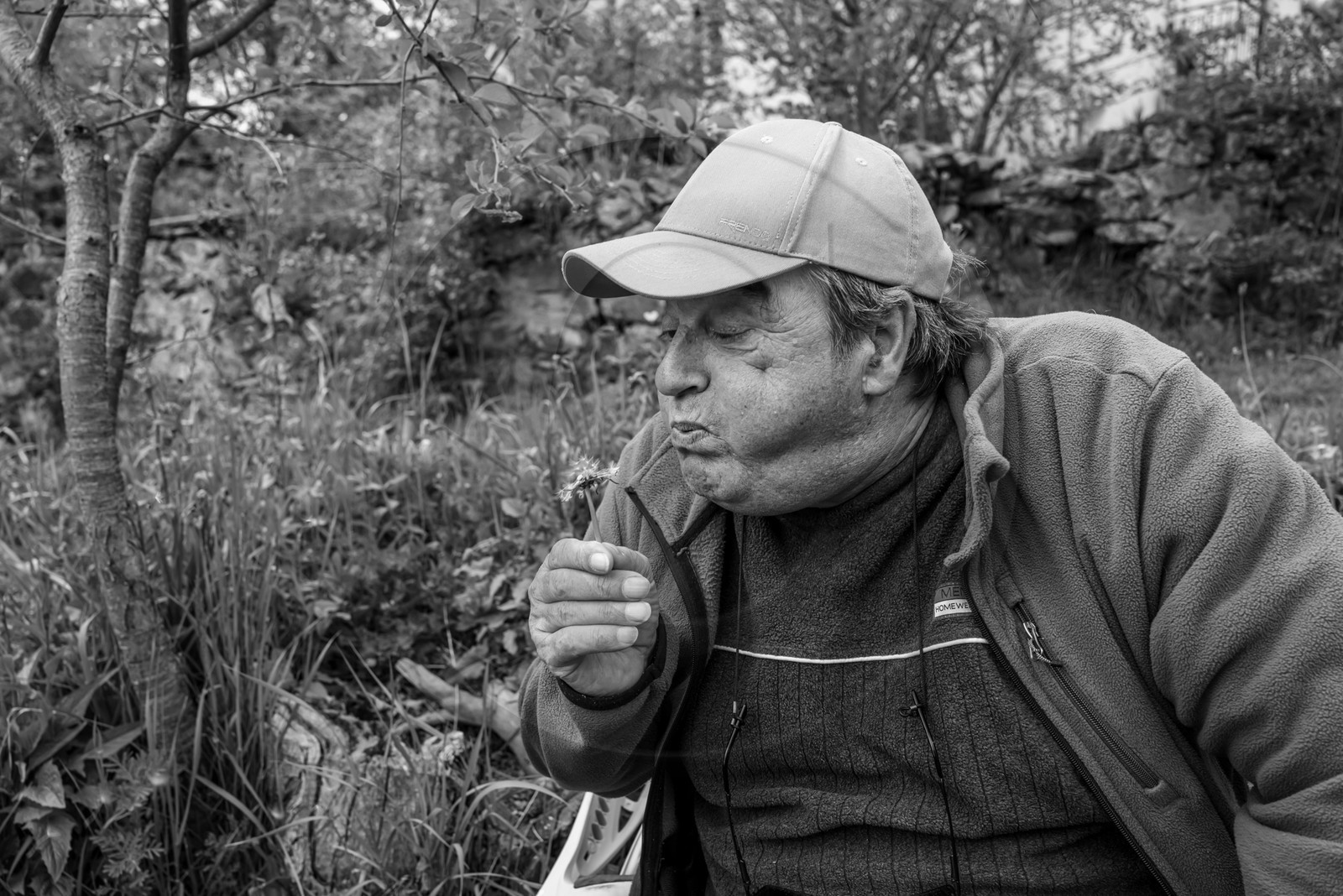 08 mai 2024 : Jeanne Alcaraz, cheffe de choeur, de retour à l'Ouort après la belle aventure 2023 où elle avait animé une chorale participative.