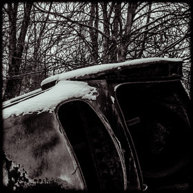 Un cimetière de voitures