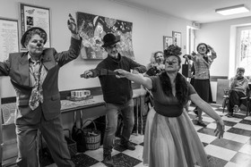 07 mai 2025 : Des clowns à l'Ouort