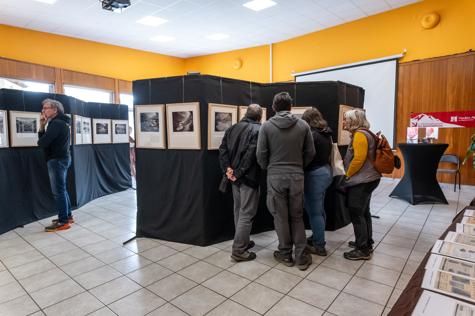 Exposition d'une sélection de photographies des Hautes-Alpes réalisées par Henry Coufourier entre 1913 et 1936 proposée par l'association Regards Alpins.