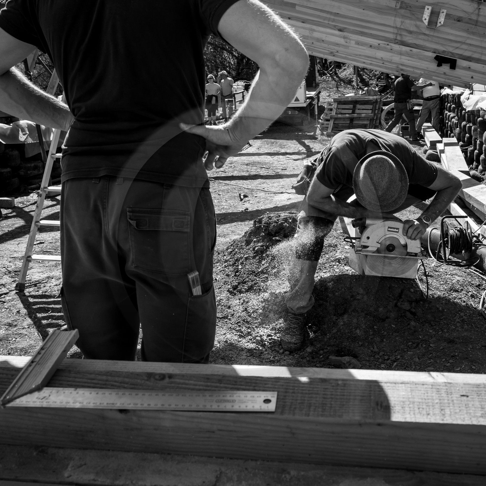 Permaculture - Construction d'une serre bioclimatique semi-enterrée