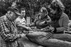 Création de l'homme de l'Ouort Marcel Joli Coeur : pose d'un enduit noir