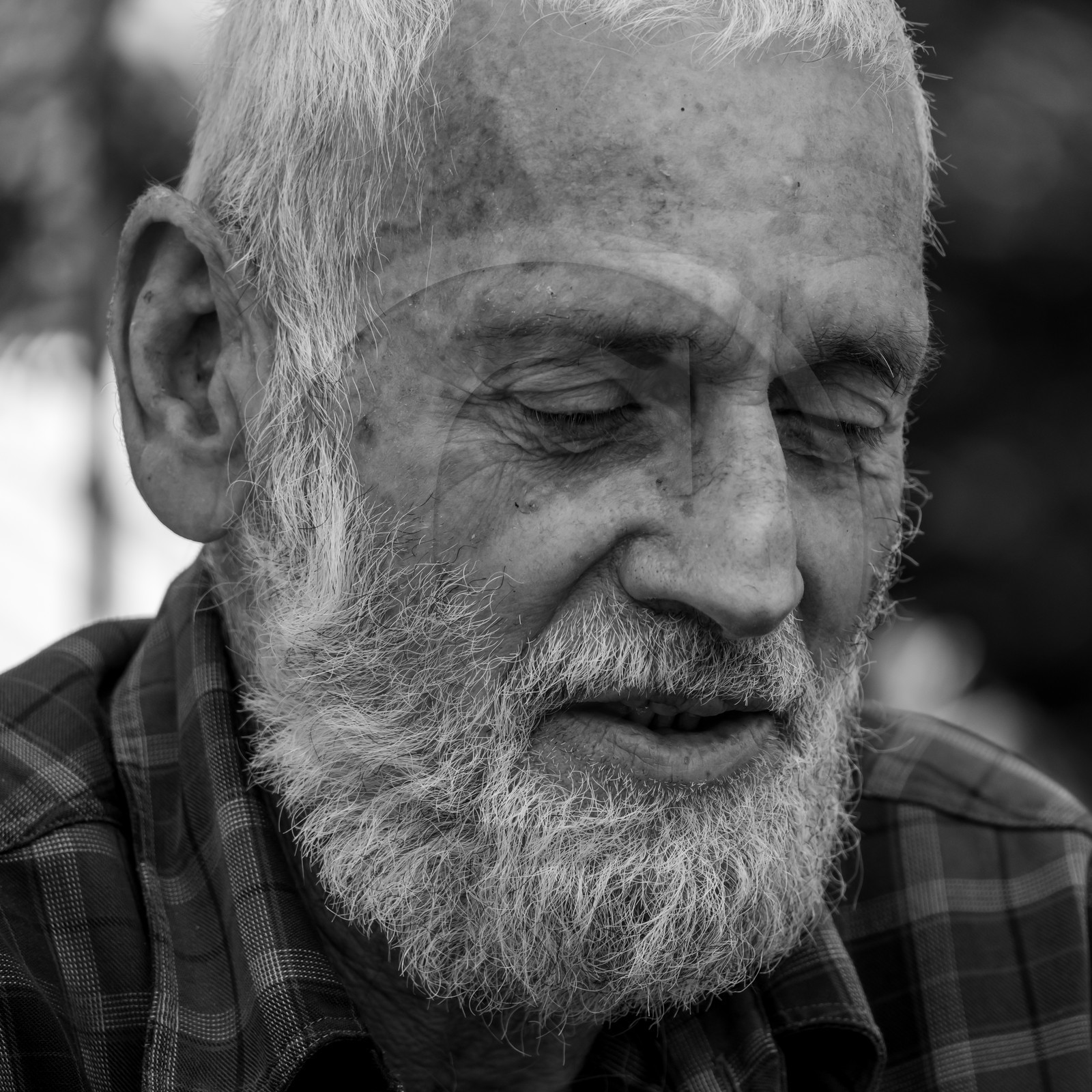 30 juin 2021 : Jardinage, jeux de cartes, masques