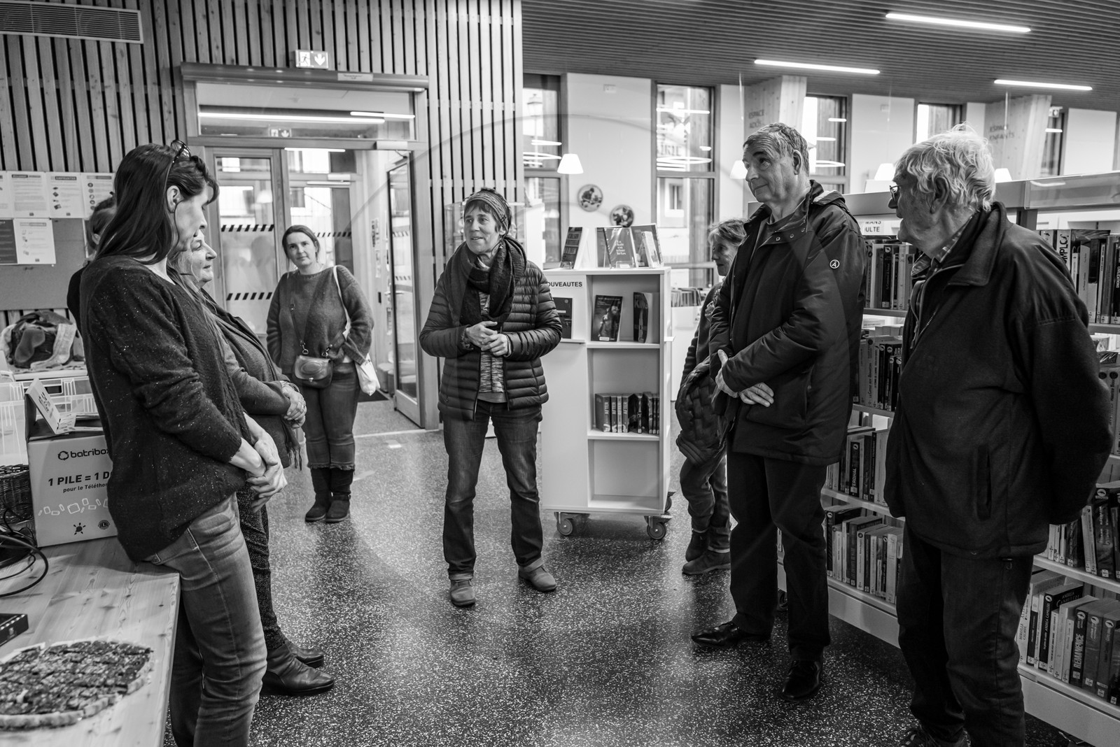 Vernissage de l'exposition L comme laine, lien, lieu à la médiathèque de St-Bonnet-en-Champsaur