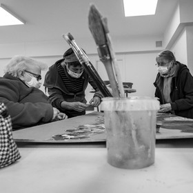 21 avril : jardinage, collages, peinture