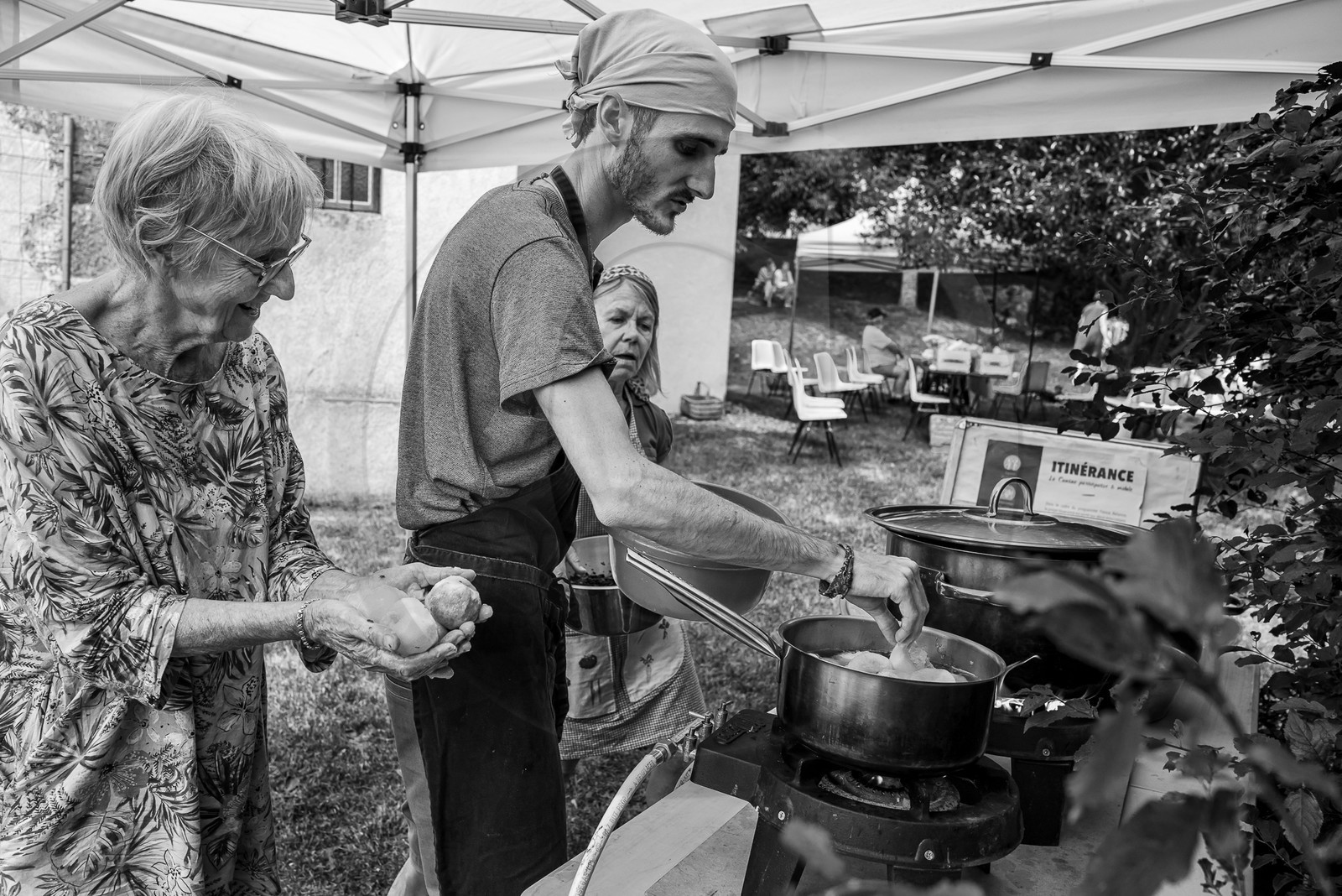 05 juillet 2023 : une cantine et des artistes