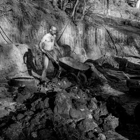 Permaculture - Construction d'une serre bioclimatique semi-enterrée