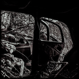 Un cimetière de voitures