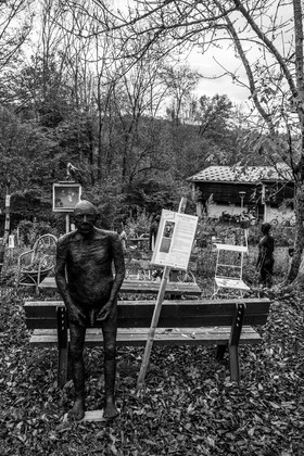 Exposition La forêt d'hommes, une création de Barbara Fougnon, artiste plasticienne
