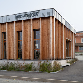 Exposition L comme laine, lien, lieu à la médiathèque de St-Bonnet-en-Champsaur