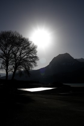 Lac de Serre-Ponçon (Hautes-Alpes   France)