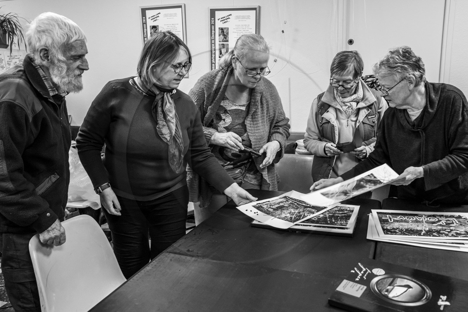 Broderies sur les photographies de Denis Lebioda, jeux, panneaux mon livre préféré, voyage en amérique latine de Claudine et Denis Meyer