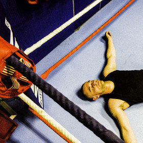 Lorsque l'homme frappe l'homme