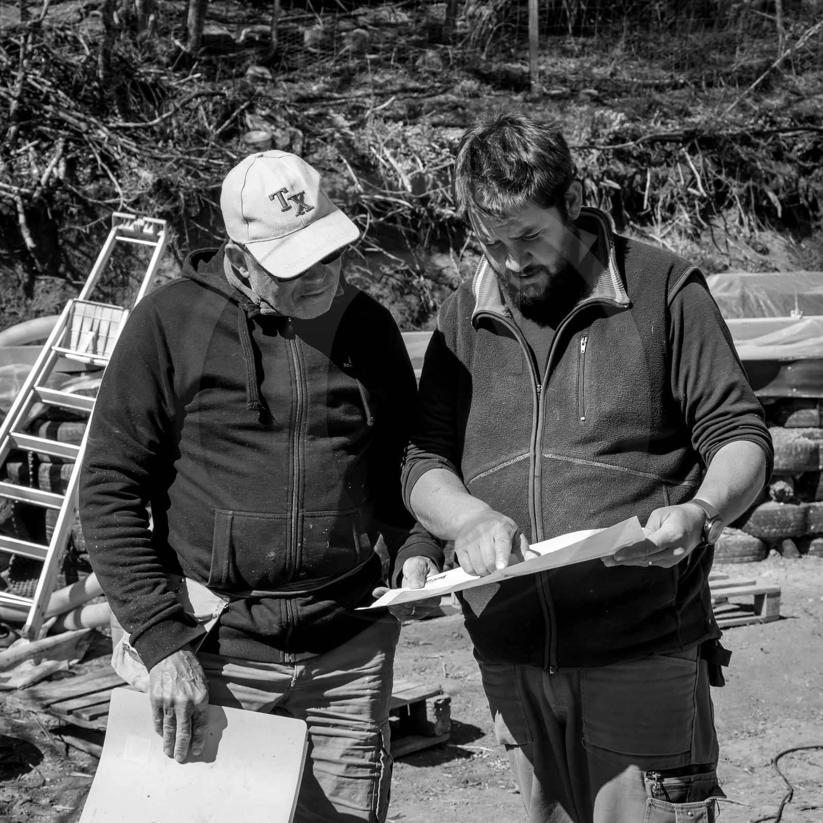 Permaculture - Construction d'une serre bioclimatique semi-enterrée