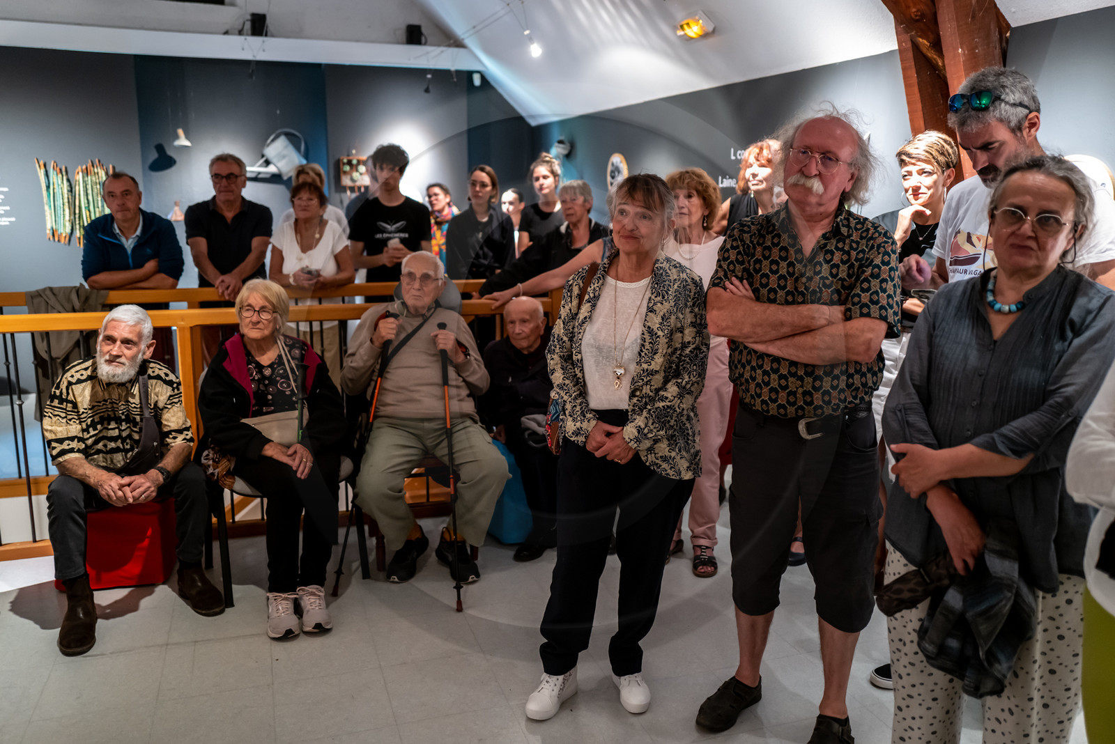 Exposition L comme laine, lien, lieu conçue par l'Ouort de Benevènt, sous la houlette de Claudine Meyer, artiste plasticienne, accompagnée de photographies de Denis Lebioda. Une proposition de la Communauté de Communes du Champsaur - Valgaudemar et de son service culturel.