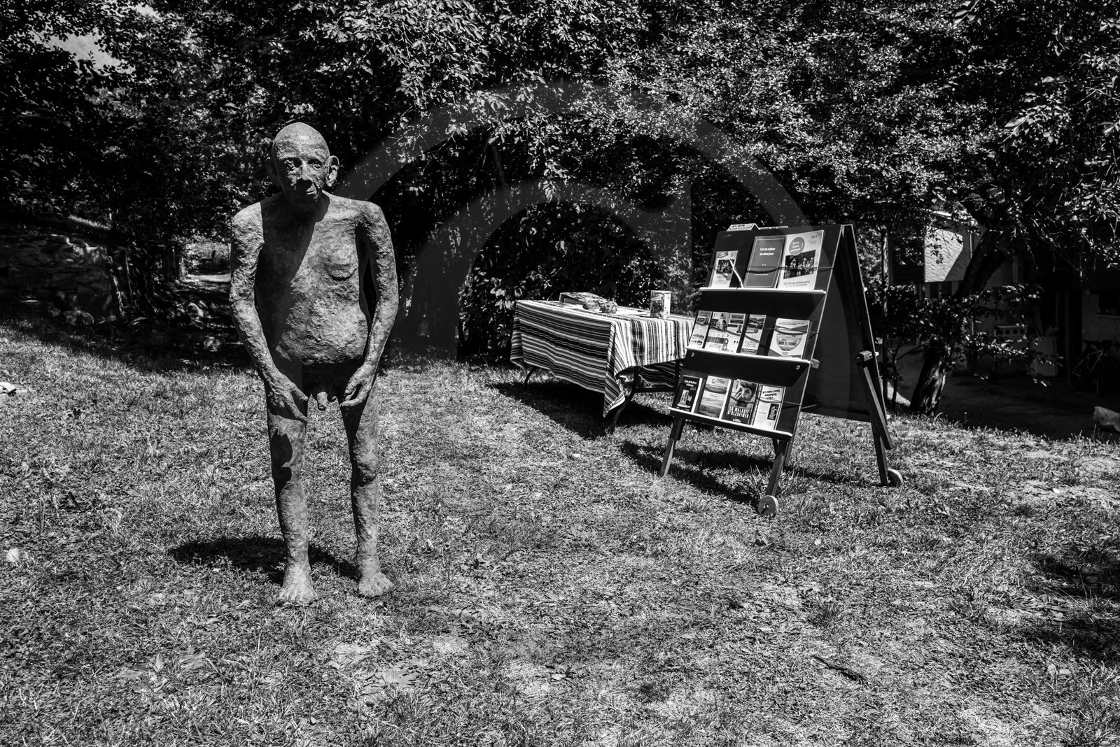 21 aout 2024 : Réalisation de Marcel Joli Coeur, l'homme de l'Ouort avec Barbara Fougnon, artiste plasticienne, et un anniversaire en chansons.