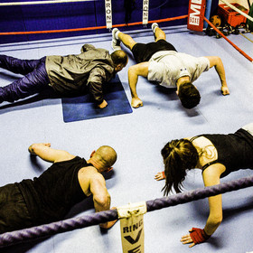 Lorsque l'homme frappe l'homme