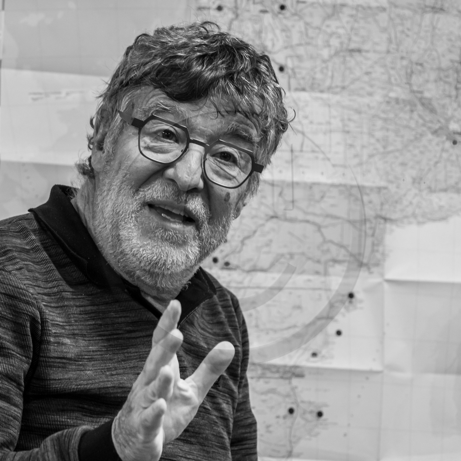 Broderies sur les photographies de Denis Lebioda, jeux, panneaux mon livre préféré, voyage en amérique latine de Claudine et Denis Meyer