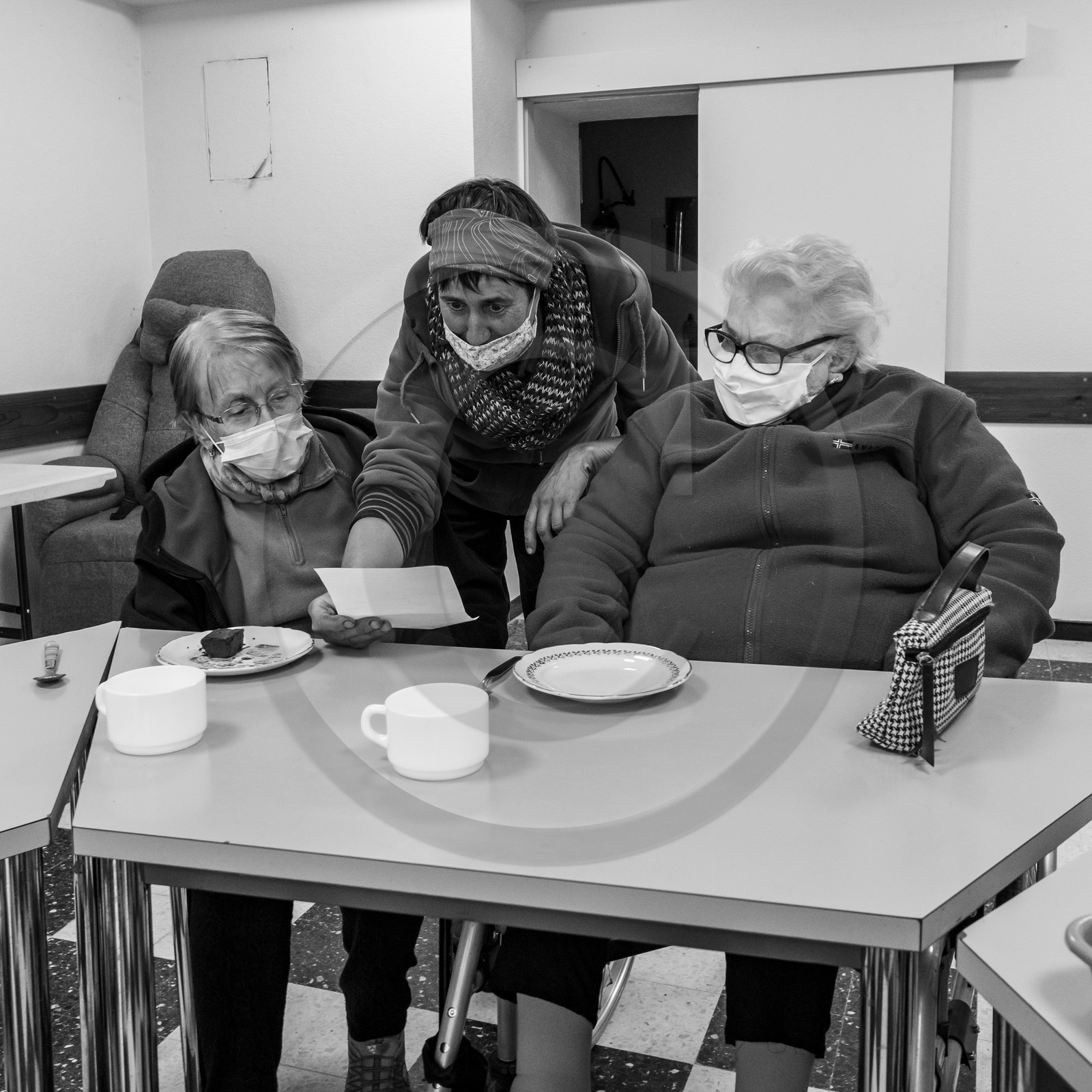 21 avril : jardinage, collages, peinture