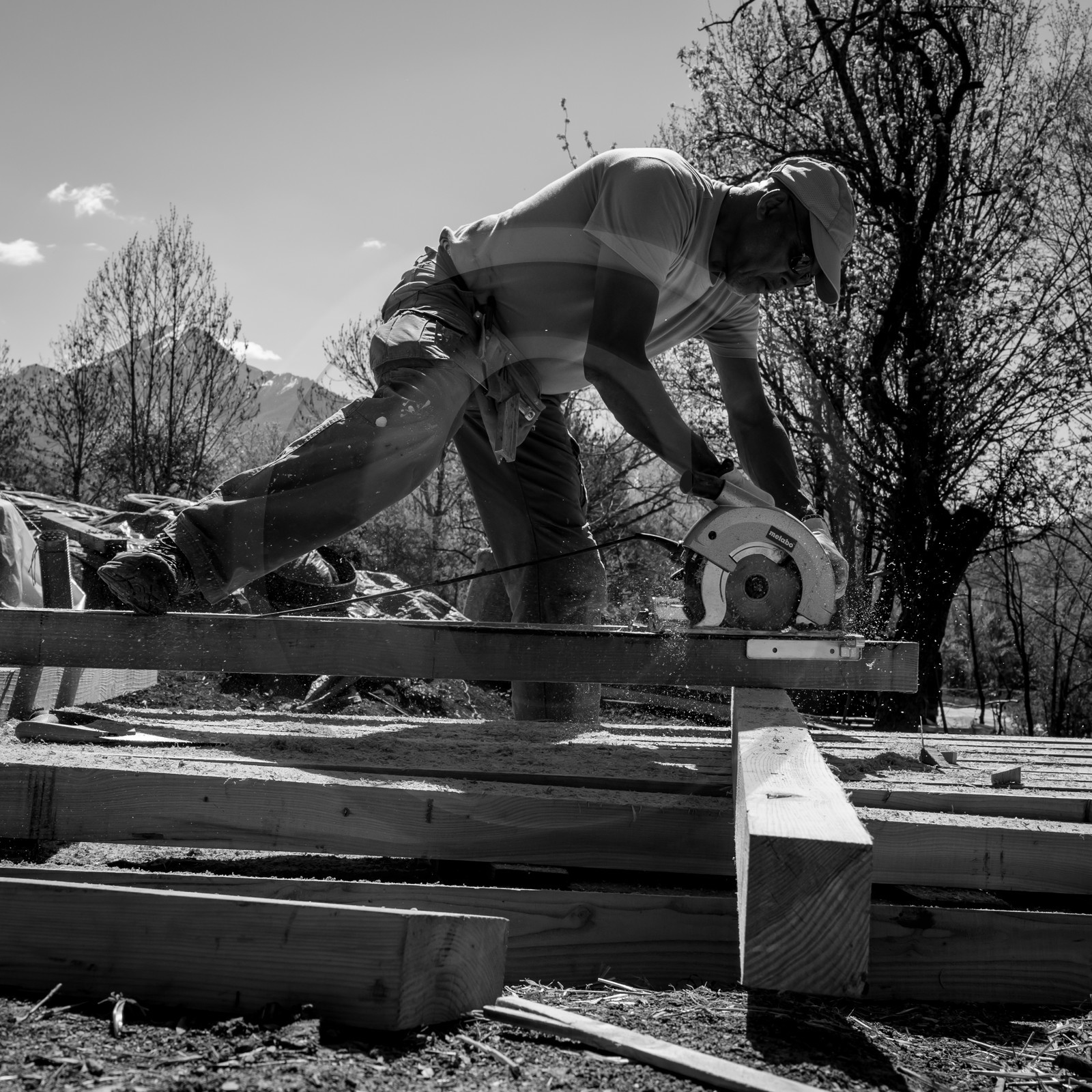 Permaculture - Construction d'une serre bioclimatique semi-enterrée