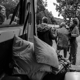 Création de l'homme de l'Ouort Marcel Joli Coeur : pose d'un enduit noir