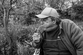 08 mai 2024 : Jeanne Alcaraz, cheffe de choeur, de retour à l'Ouort après la belle aventure 2023 où elle avait animé une chorale participative.